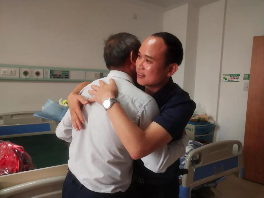 真情關(guān)懷，慰問員工丨老羅，愿您早日康復(fù)！